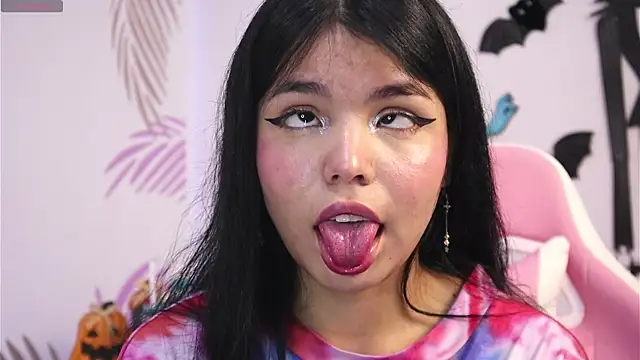 Snapshot of dianebleu chatting on October 17, 2025, 3:43 am dianebleu online show from October 17, 2025, 3:43 am