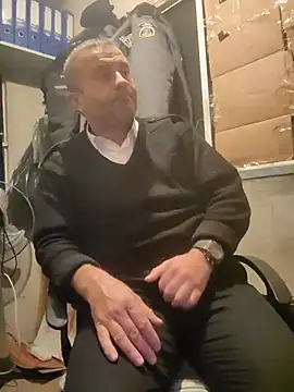 Snapshot of muscularsexy chatting on October 26, 2025, 2:12 am muscularsexy online show from October 26, 2025, 2:12 am