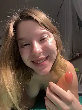 kimczii online show from December 18, 2025, 7:24 am