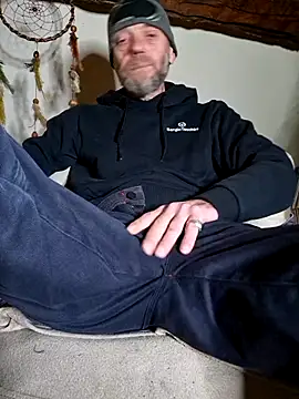 Snapshot of eddouxxx78 chatting on November 5, 2025, 5:05 pm eddouxxx78 online show from November 5, 2025, 5:05 pm