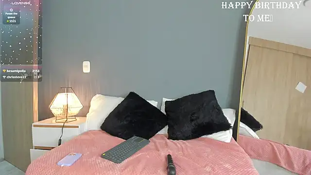 dominique25  online show from February 28, 2025, 5:59 am