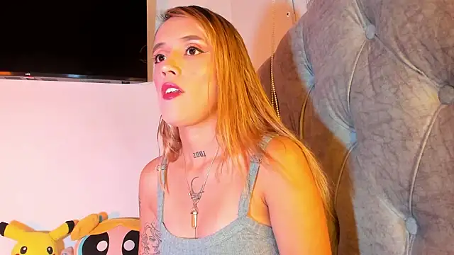 Snapshot of Sabrina_Cole chatting on November 22, 2025, 3:49 am Sabrina Cole online show from November 22, 2025, 3:49 am