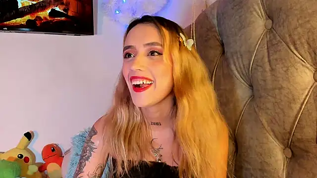 Snapshot of Sabrina_Cole chatting on December 3, 2025, 3:51 am Sabrina Cole online show from December 3, 2025, 3:51 am