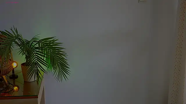 Snapshot of anabelcurvy chatting on March 18, 2026, 2:52 pm anabelcurvy online show from March 18, 2026, 2:52 pm