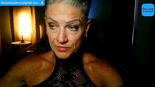 Snapshot of Devon2020 chatting on June 13, 2026, 11:52 am Devon2020 online show from June 13, 2026, 11:52 am
