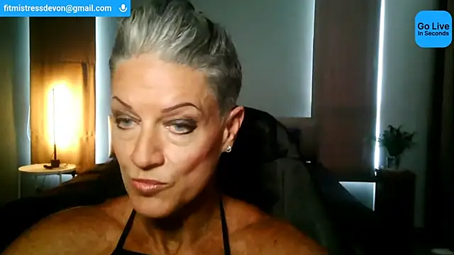 Snapshot of Devon2020 chatting on June 15, 2026, 10:37 am Devon2020 online show from June 15, 2026, 10:37 am