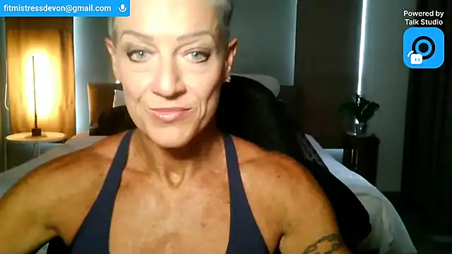 Snapshot of Devon2020 chatting on June 10, 2026, 8:04 am Devon2020 online show from June 10, 2026, 8:04 am