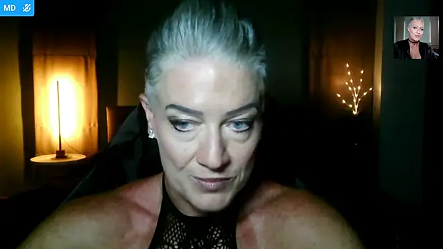 Snapshot of Devon2020 chatting on February 23, 2026, 12:17 pm Devon2020 online show from February 23, 2026, 12:17 pm