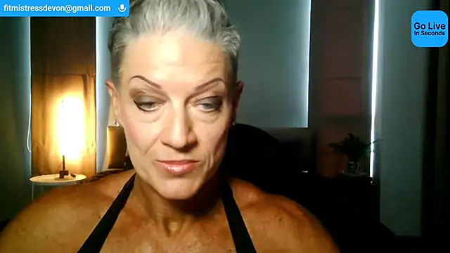 Snapshot of Devon2020 chatting on June 17, 2026, 8:47 am Devon2020 online show from June 17, 2026, 8:47 am