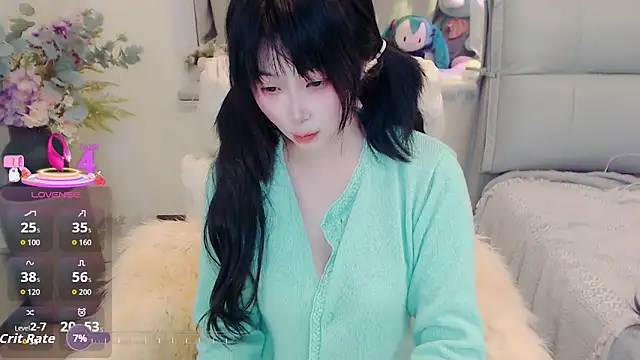 Snapshot of yoyoyo_99 chatting on September 24, 2025, 4:41 am yoyoyo 99 online show from September 24, 2025, 4:41 am