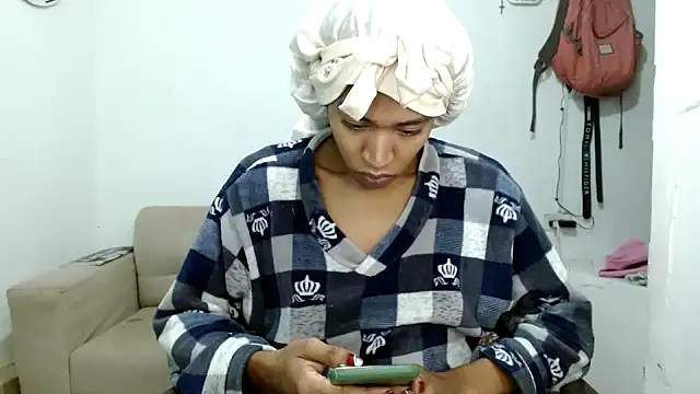 Snapshot of angelamarie1 chatting on December 5, 2025, 11:20 am angelamarie1 online show from December 5, 2025, 11:20 am