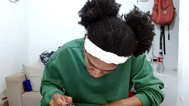 Snapshot of angelamarie1 chatting on November 25, 2025, 12:49 pm angelamarie1 online show from November 25, 2025, 12:49 pm