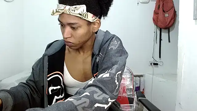 Snapshot of angelamarie1 chatting on October 10, 2025, 11:33 am angelamarie1 online show from October 10, 2025, 11:33 am