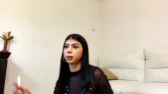 Snapshot of Sierra_Halle chatting on October 14, 2025, 8:09 pm Sierra Halle online show from October 14, 2025, 8:09 pm