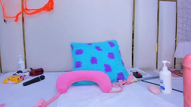 Snapshot of paola_rodriguez chatting on October 28, 2025, 12:04 pm paola rodriguez online show from October 28, 2025, 12:04 pm