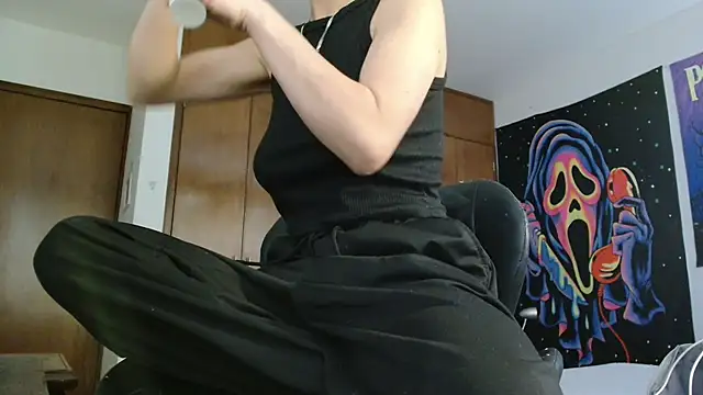 Snapshot of MINI_Petite chatting on February 27, 2026, 5:46 pm MINI Petite online show from February 27, 2026, 5:46 pm