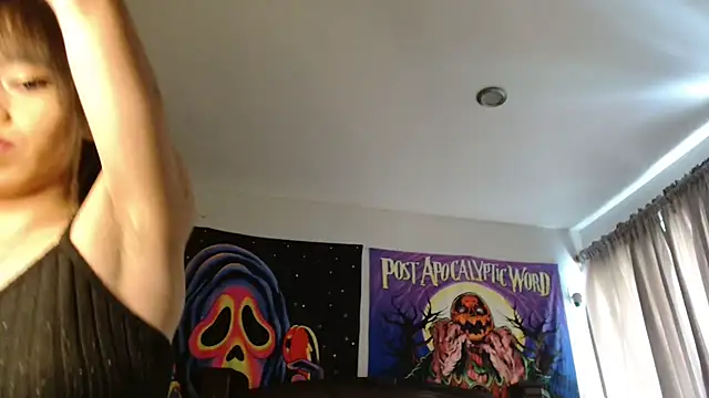 Snapshot of MINI_Petite chatting on March 11, 2026, 6:02 pm MINI Petite online show from March 11, 2026, 6:02 pm