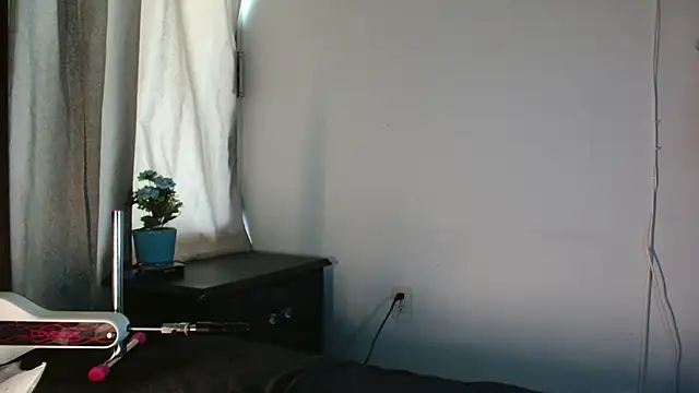 Snapshot of MINI_Petite chatting on July 26, 2026, 6:26 pm MINI Petite online show from July 26, 2026, 6:26 pm