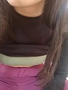 Snapshot of CuteSarikaLIVE chatting on February 5, 2026, 3:57 am CuteSarikaLIVE online show from February 5, 2026, 3:57 am