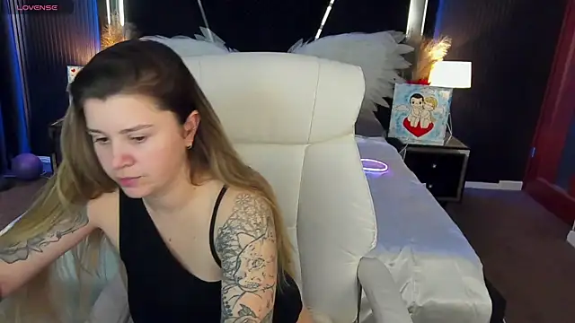 Snapshot of AmellyMilly chatting on March 15, 2026, 1:40 pm AmellyMilly online show from March 15, 2026, 1:40 pm