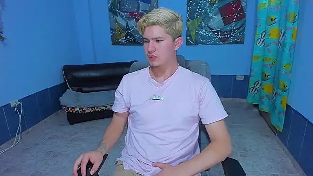 patrik 027 online show from October 13, 2025, 8:10 pm