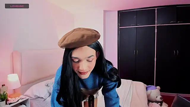 Snapshot of Ainhoads chatting on December 27, 2024, 2:04 am Ainhoads online show from December 27, 2024, 2:04 am