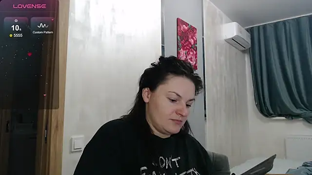 Snapshot of Stacy_Davice chatting on October 14, 2025, 7:03 pm Stacy Davice online show from October 14, 2025, 7:03 pm