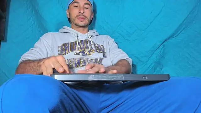 Snapshot of damn_fox chatting on February 24, 2026, 12:17 pm damn fox online show from February 24, 2026, 12:17 pm