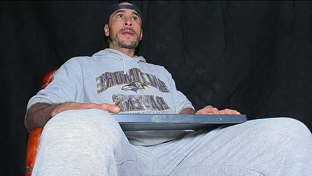 Snapshot of damn_fox chatting on February 5, 2026, 1:18 pm damn fox online show from February 5, 2026, 1:18 pm