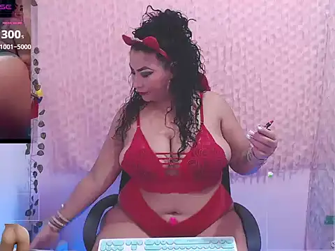 Snapshot of mature_beautifull chatting on November 16, 2025, 5:34 am mature beautifull online show from November 16, 2025, 5:34 am