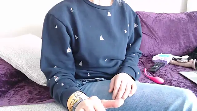 Galadriel online show from March 22, 2025, 10:49 am