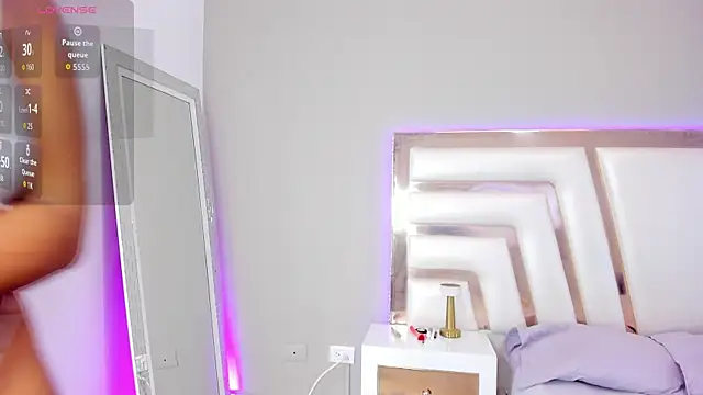 Aisharhodes00 online show from March 19, 2026, 8:42 pm