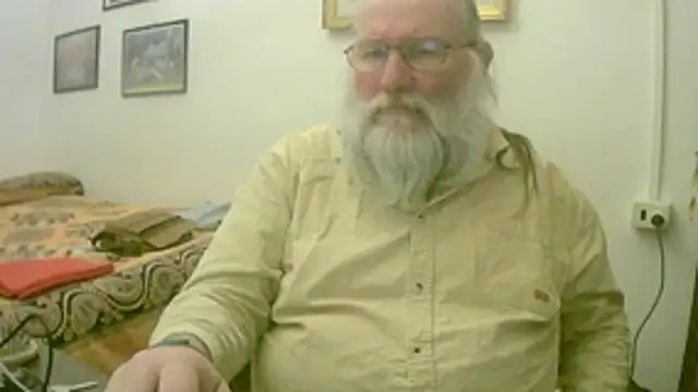 SexySantaC online show from May 4, 2026, 7:17 pm