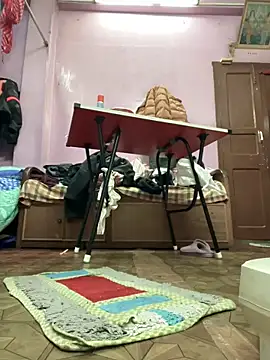 Sexyslimguyy online show from January 13, 2025, 11:41 am