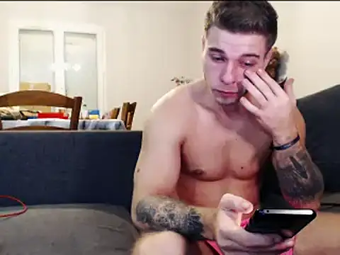 Snapshot of Elkafit28 chatting on February 25, 2026, 8:41 pm Elkafit28 online show from February 25, 2026, 8:41 pm