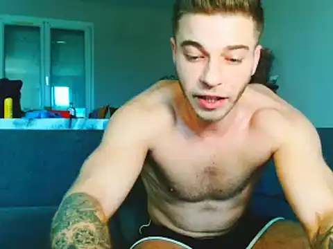 Snapshot of Elkafit28 chatting on March 11, 2026, 8:08 am Elkafit28 online show from March 11, 2026, 8:08 am