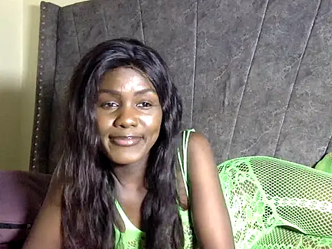 Snapshot of HarlotyQueen chatting on September 21, 2025, 9:20 pm HarlotyQueen online show from September 21, 2025, 9:20 pm