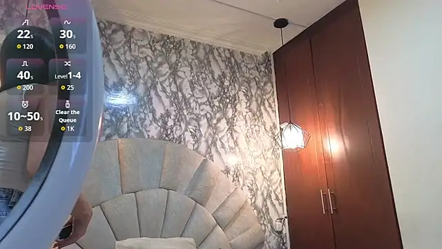  emma miller  online show from February 18, 2026, 10:44 am