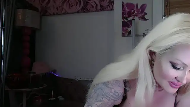 Snapshot of elyink chatting on March 22, 2026, 1:23 pm elyink online show from March 22, 2026, 1:23 pm