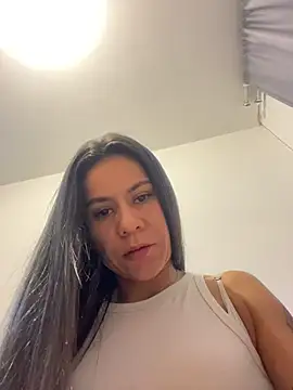 Snapshot of Reggie-Liam chatting on November 7, 2025, 11:30 pm Reggie-Liam online show from November 7, 2025, 11:30 pm