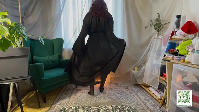 passionessa online show from February 7, 2026, 10:12 am