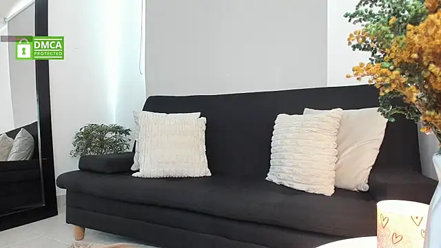 Snapshot of antonella_dom1 chatting on May 14, 2026, 6:05 pm antonella dom1 online show from May 14, 2026, 6:05 pm