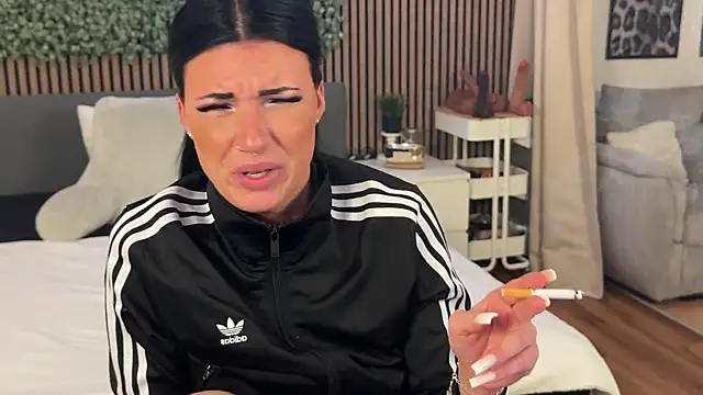 LizaRoxx online show from February 11, 2026, 9:14 pm