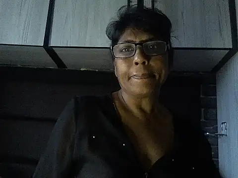 MsAttitude online show from November 25, 2025, 6:03 am