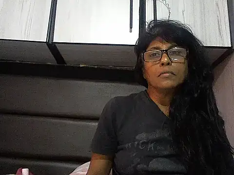 MsAttitude online show from November 8, 2025, 1:03 pm