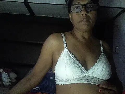 MsAttitude online show from December 1, 2025, 11:33 am