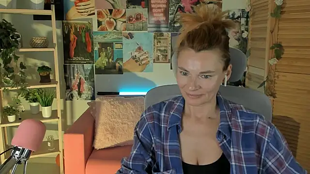 Snapshot of MistyBarnes chatting on March 2, 2025, 3:30 pm MistyBarnes online show from March 2, 2025, 3:30 pm
