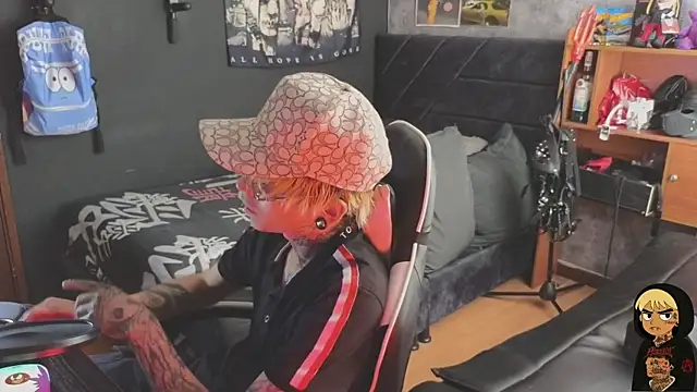 AcidMilo online show from December 19, 2025, 4:53 pm