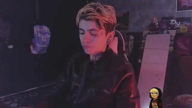 Snapshot of AcidMilo chatting on March 20, 2026, 7:26 pm AcidMilo online show from March 20, 2026, 7:26 pm