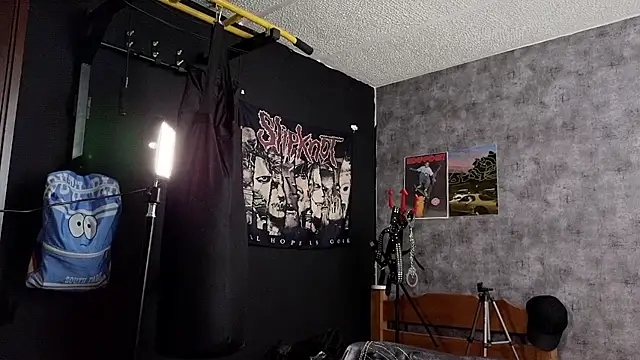 AcidMilo online show from October 11, 2025, 7:59 pm